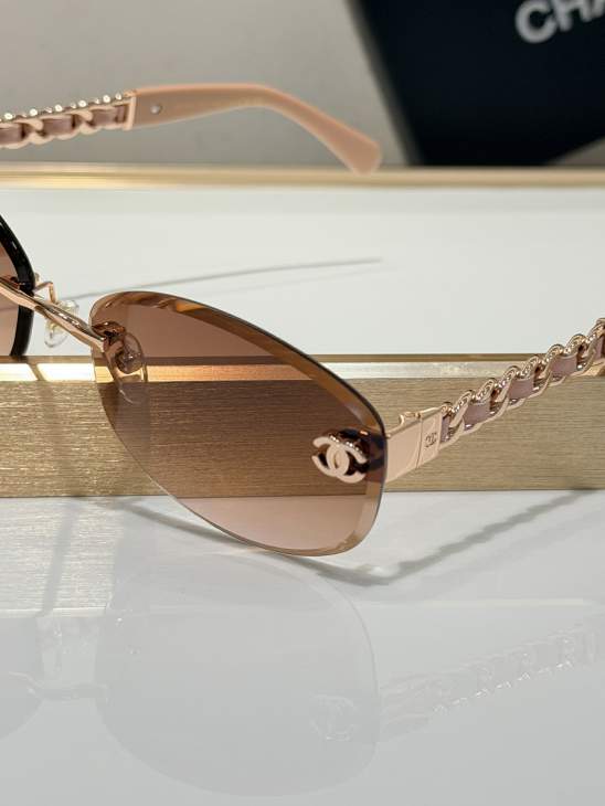 Picture of Chanel Sunglasses _SKUfw79615308fw